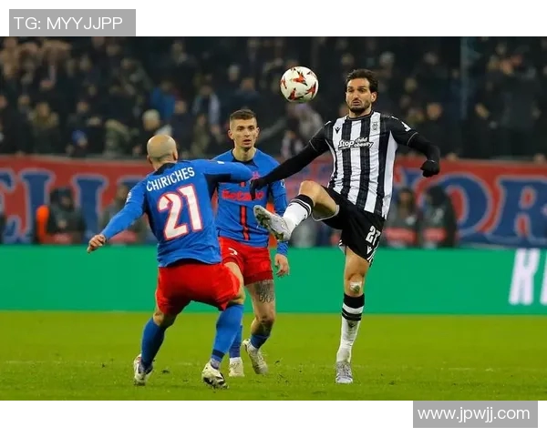 七号足球星究竟是谁的儿子 揭开背后惊人的亲缘关系 七号足球星究竟是谁的儿子 揭开背后惊人的亲缘关系