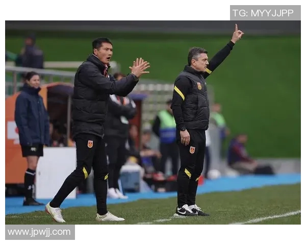 日本球星谈中国足球教练发展困境与未来机遇