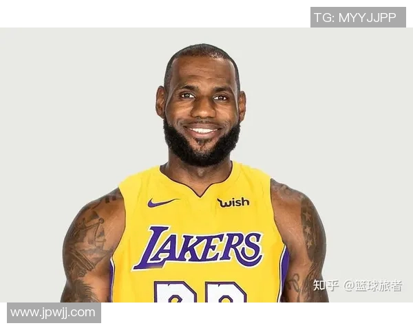 詹姆斯的绿茵传奇从少年梦想到世界巨星的奋斗历程 詹姆斯的绿茵传奇从少年梦想到世界巨星的奋斗历程