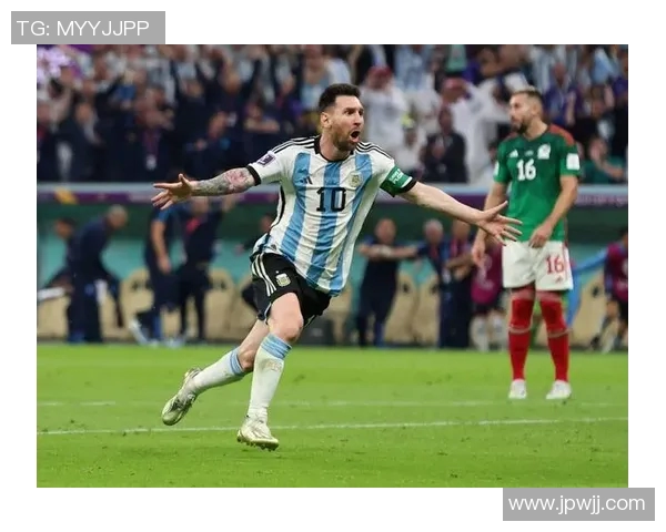 全球足球巨星魅力展现:从球场到生活的精彩瞬间合集 全球足球巨星魅力展现:从球场到生活的精彩瞬间合集